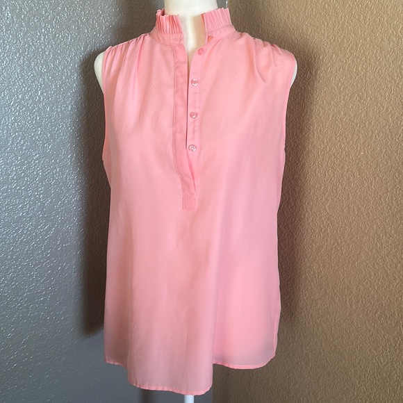 size 6 - JCrew - peach color sleeveless button down blouse with ruffle neck EUC - Picture 1 of 7